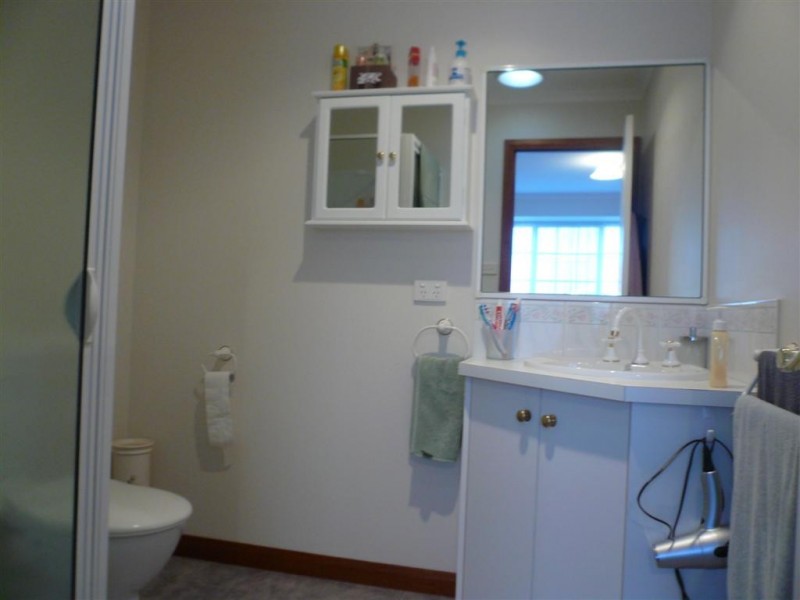 2 Banks Place, Turners Beach TAS 7315