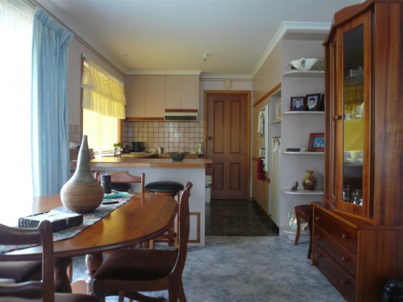 Unit 1/15 Nell Crescent, Ulverstone TAS 7315