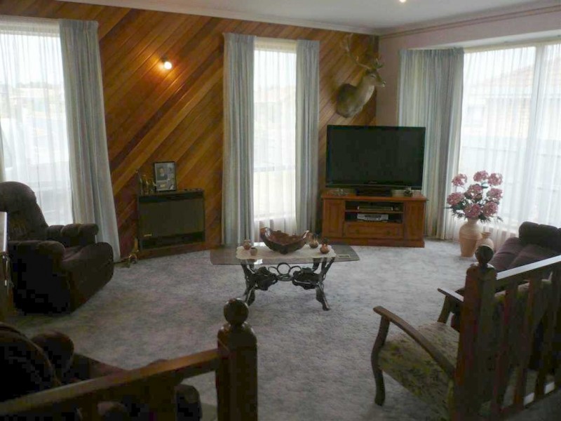 Unit 1/15 Nell Crescent, Ulverstone TAS 7315