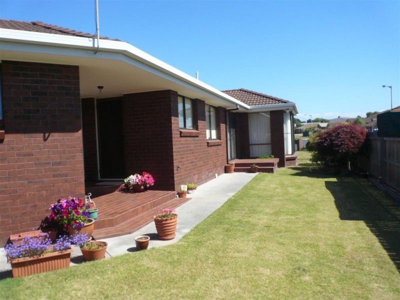 Unit 1/15 Nell Crescent, Ulverstone TAS 7315