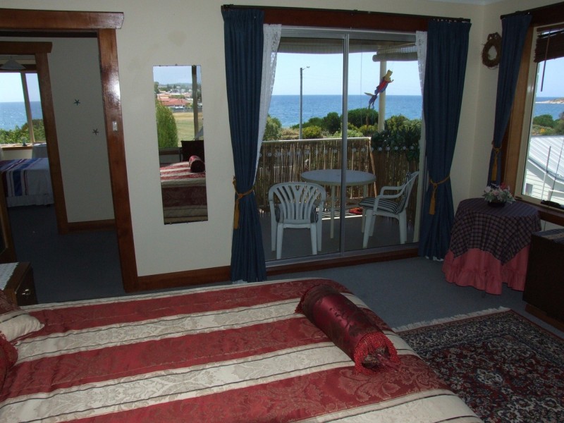 13 and 14 Penguin Road, Ulverstone TAS 7315