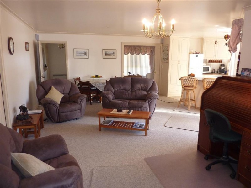 6 CRISLING PLACE, Penguin TAS 7316