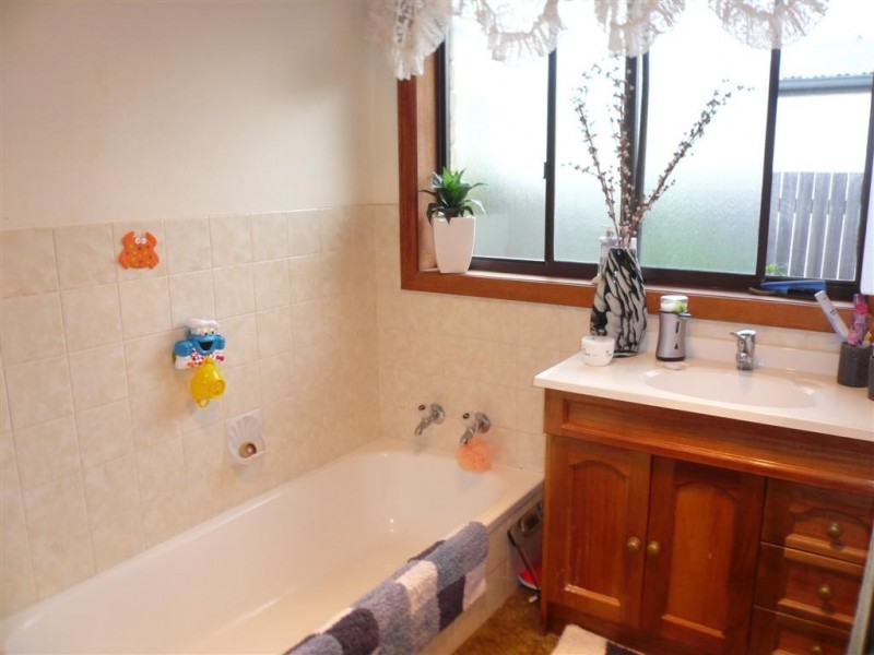 8 Crawford Street, Ulverstone TAS 7315