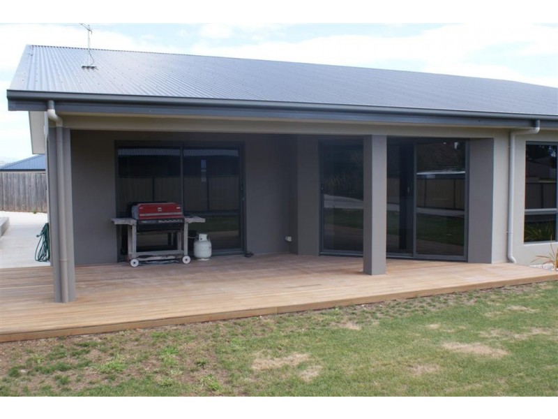 14 Holliview Way, Ulverstone TAS 7315