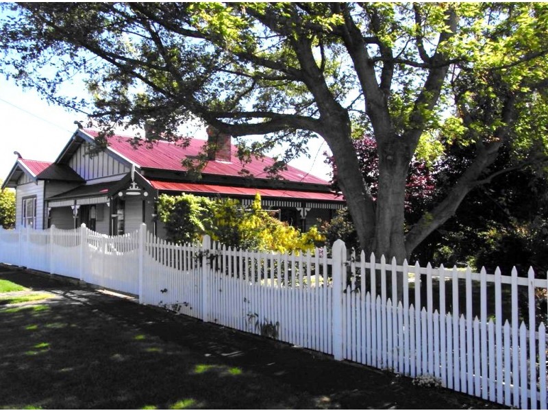2 Finch Street, Ulverstone TAS 7315