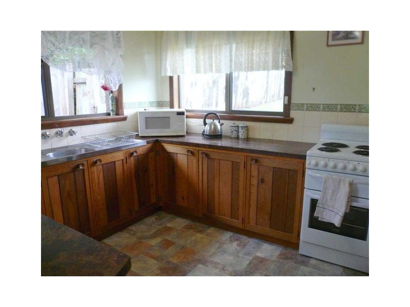 29 HENSLOWES RD, Ulverstone TAS 7315