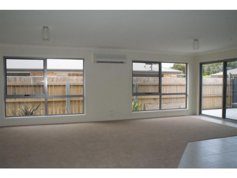 Unit 2/17 Amber Court, Ulverstone TAS 7315