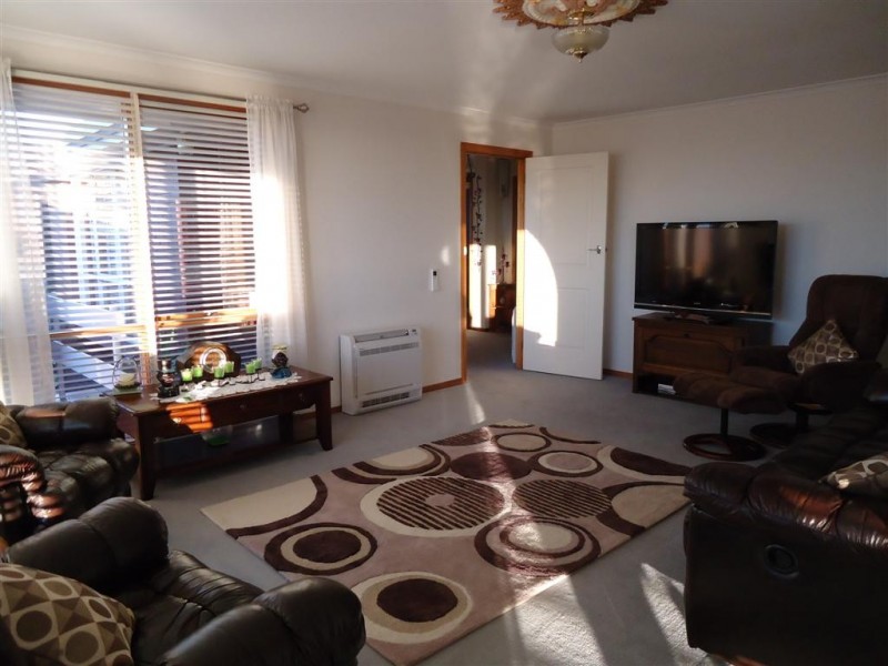 8 Kywong Crescent, Ulverstone TAS 7315