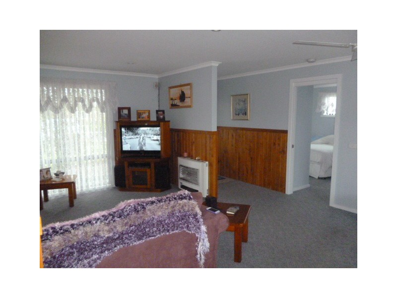 1 CRISLING PLACE, Penguin TAS 7316