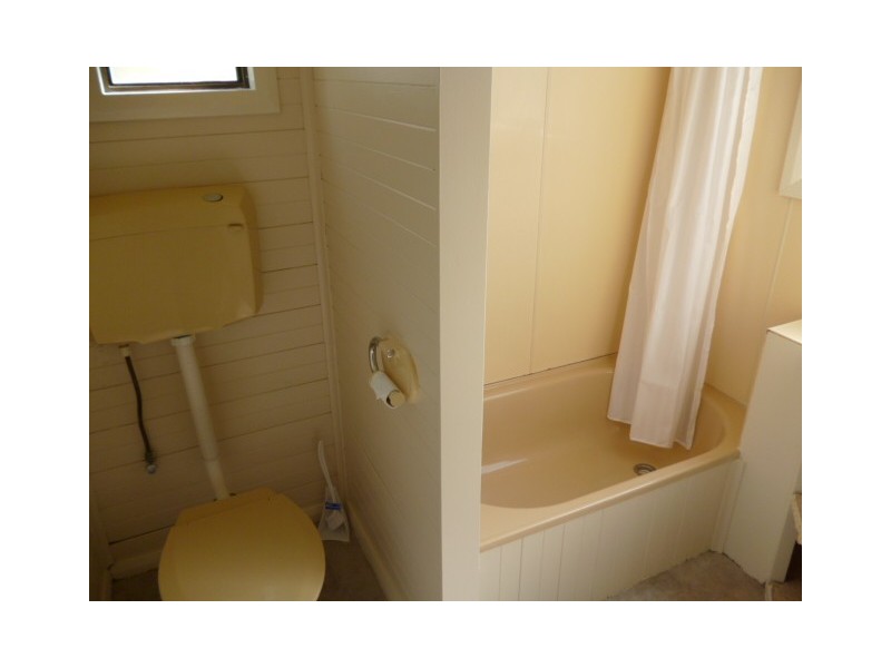 7 THE QUADRANT, Ulverstone TAS 7315