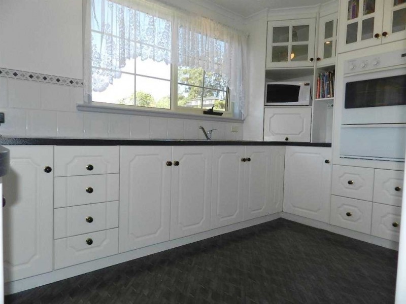 24 South Road, Penguin TAS 7316