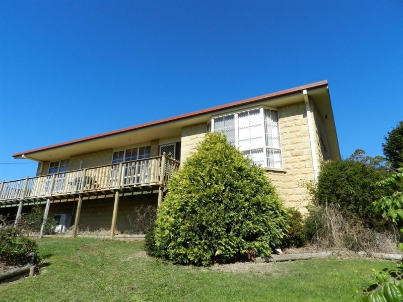 24 South Road, Penguin TAS 7316