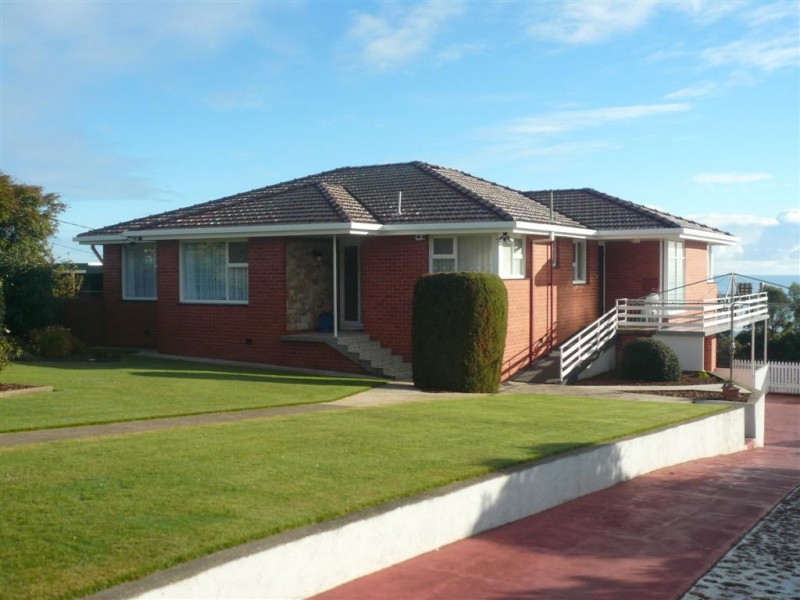 4 Highfield Crescent, Ulverstone TAS 7315