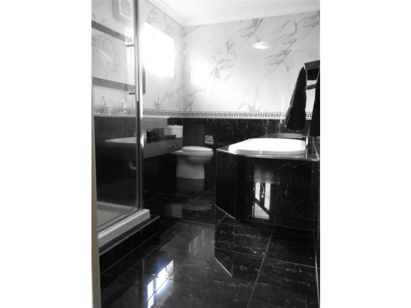 123 South Road, Penguin TAS 7316