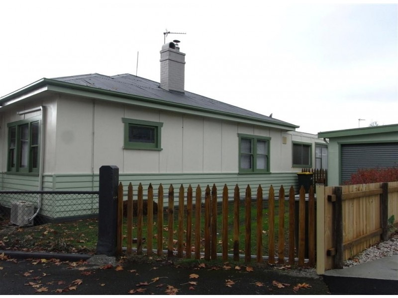 15 Victoria Street, Ulverstone TAS 7315
