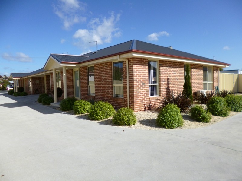 Unit 2/101 Main Street, Ulverstone TAS 7315