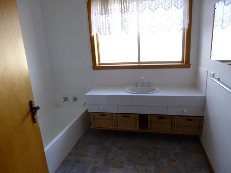 16 Amber Court, Ulverstone TAS 7315