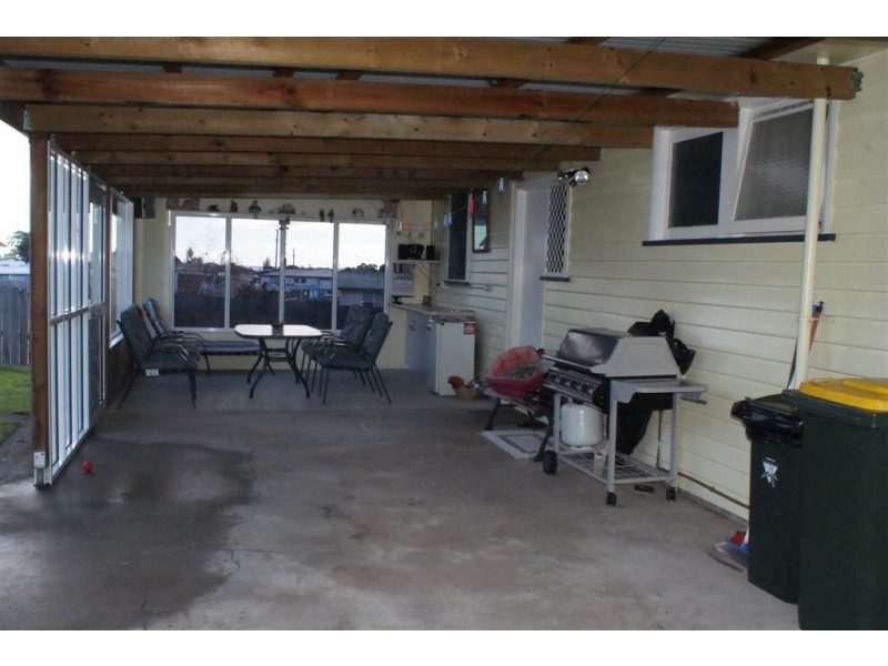 8 Charleston Crescent, Ulverstone TAS 7315