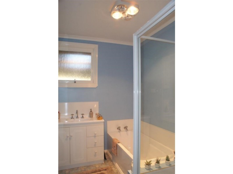 8 Charleston Crescent, Ulverstone TAS 7315