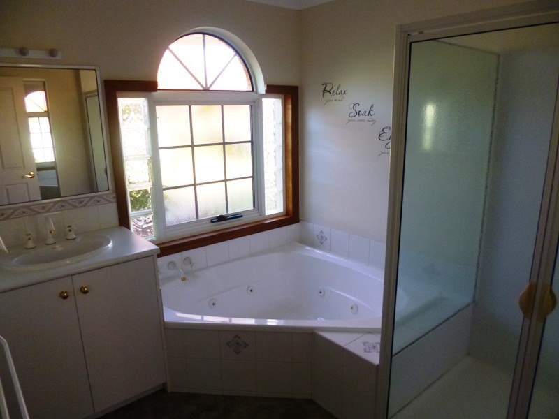 2 Banks Place, Turners Beach TAS 7315