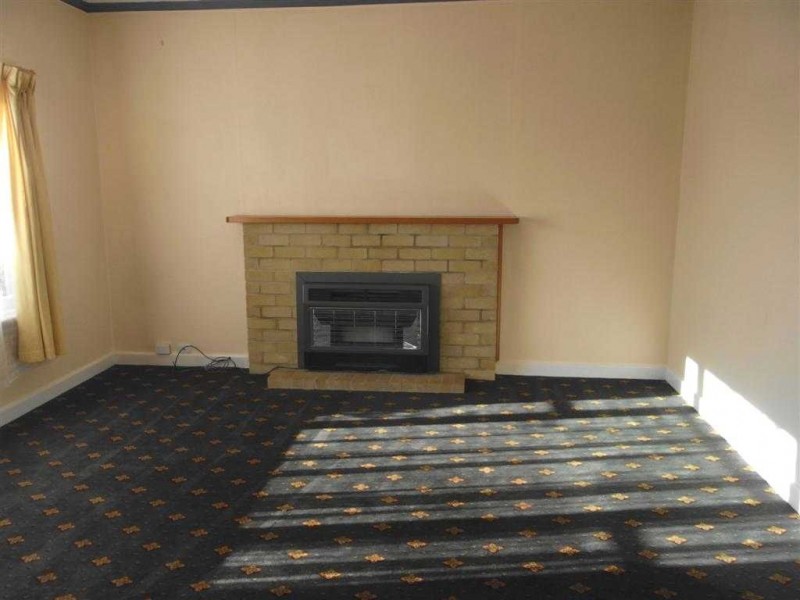 82 Main Street, Ulverstone TAS 7315
