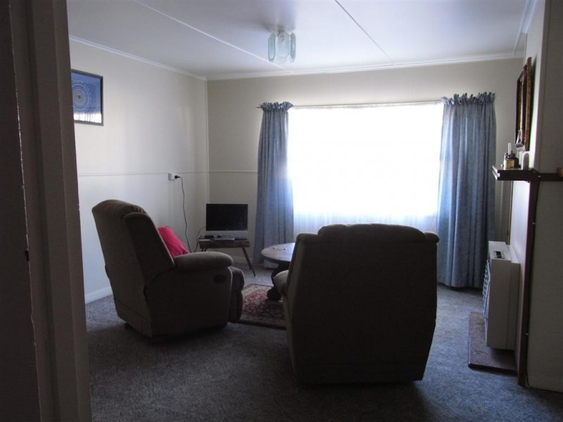 5 Dooley Street, Penguin TAS 7316