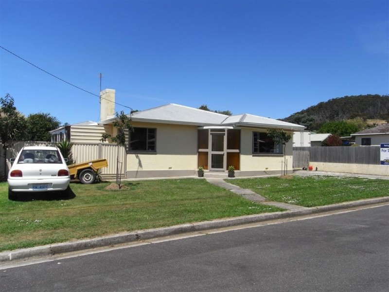 1 Lyle Street, Sulphur Creek TAS 7316