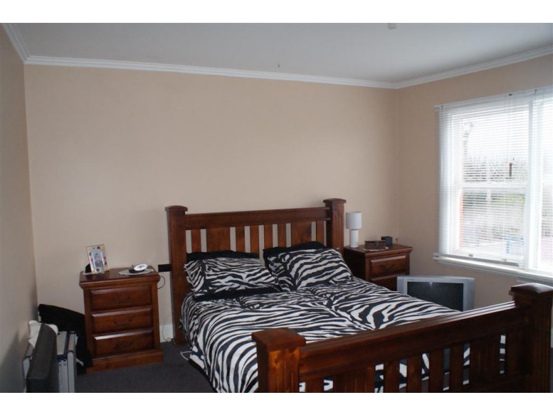 32 Queen Street, Ulverstone TAS 7315