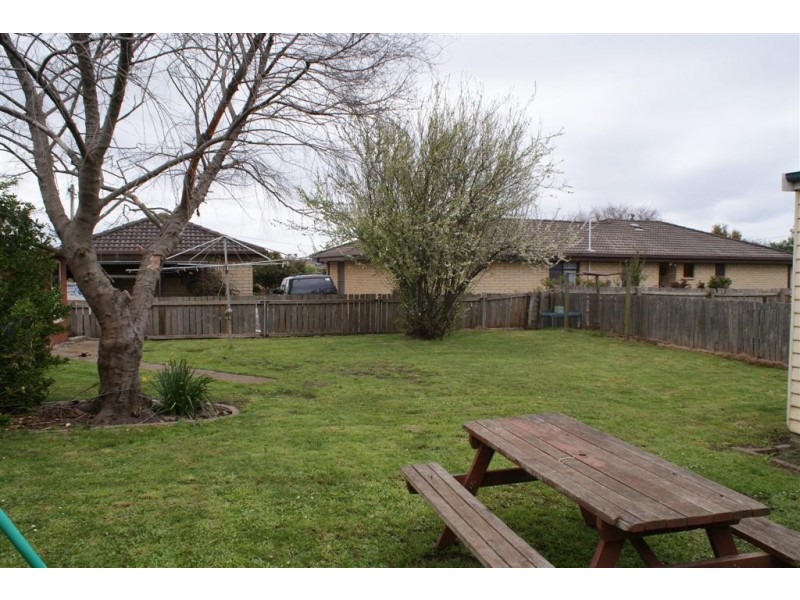 8 Finch Street, Ulverstone TAS 7315