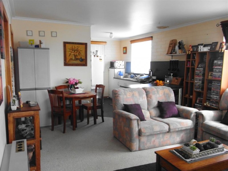 8 Bertha Street, Ulverstone TAS 7315