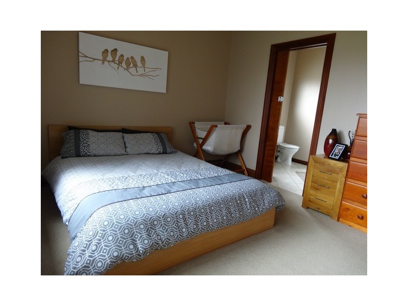 12 Vincent Street, Ulverstone TAS 7315