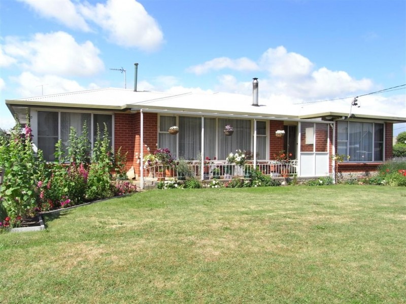 5 Helen Street, Ulverstone TAS 7315