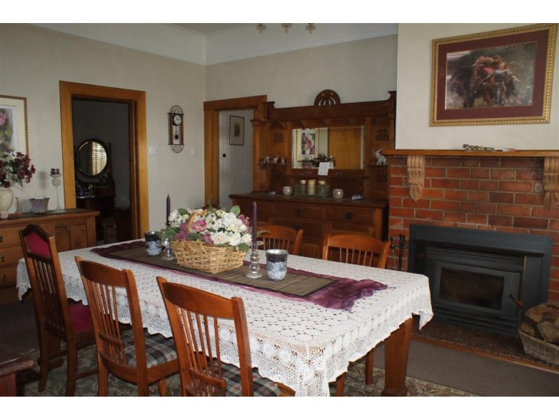 110 Alexandra Road, Ulverstone TAS 7315