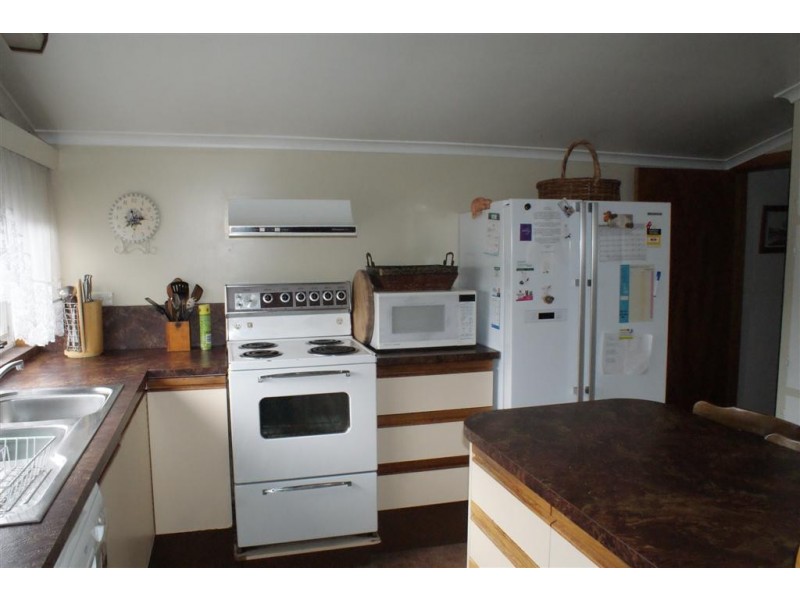 110 Alexandra Road, Ulverstone TAS 7315