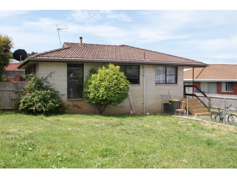 9 Richardson Street, West Ulverstone TAS 7315