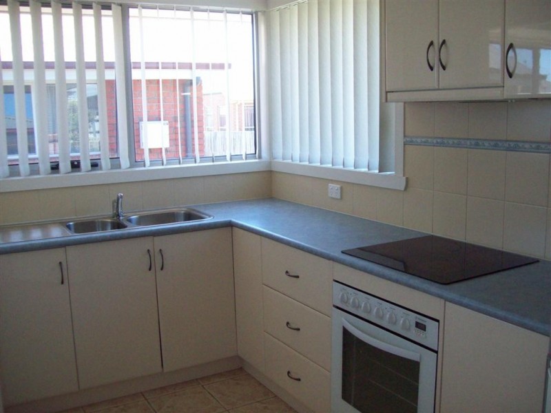 4/42 Main Street, Ulverstone TAS 7315