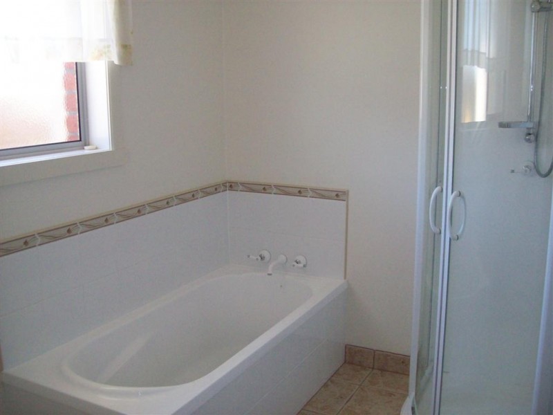 4/42 Main Street, Ulverstone TAS 7315