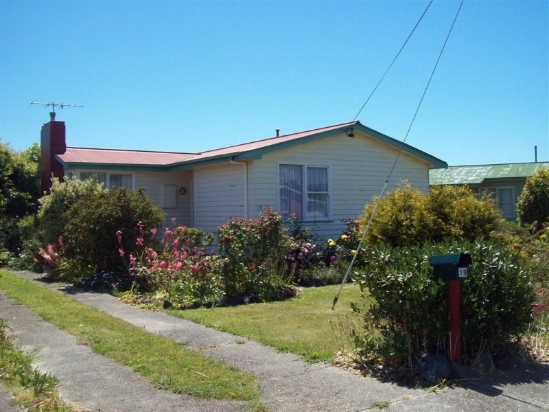 19 McCulloch Street, Ulverstone TAS 7315