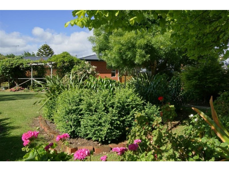 10 Helen Street, Ulverstone TAS 7315