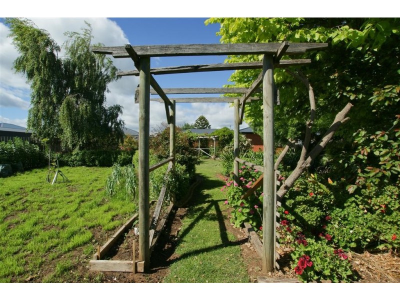 10 Helen Street, Ulverstone TAS 7315