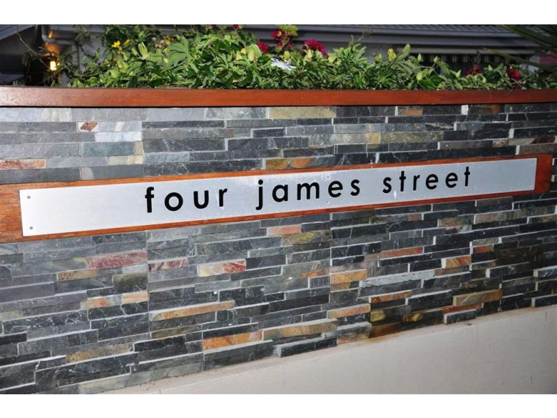 2/4 James Street, Ulverstone TAS 7315