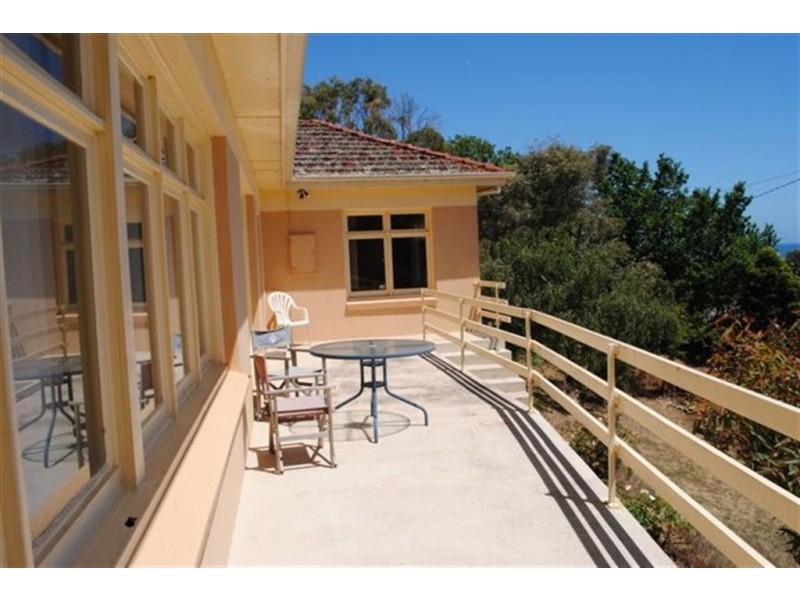527 Penguin Road, Penguin TAS 7316