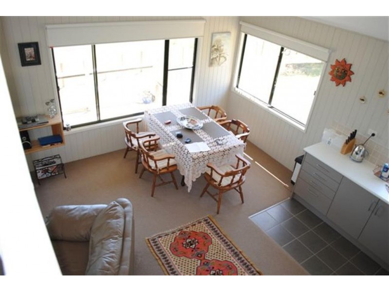 527 Penguin Road, Penguin TAS 7316