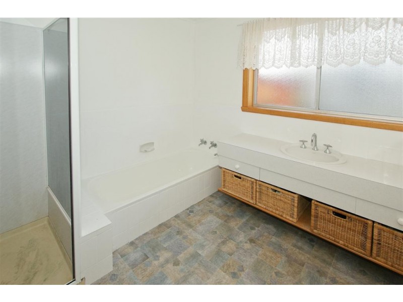 16 Amber Court, Ulverstone TAS 7315