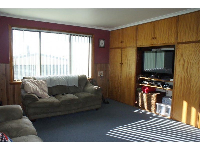 13 Dooley Street, Ulverstone TAS 7315