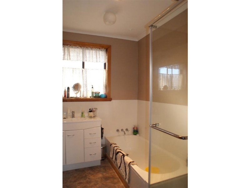 13 Dooley Street, Ulverstone TAS 7315