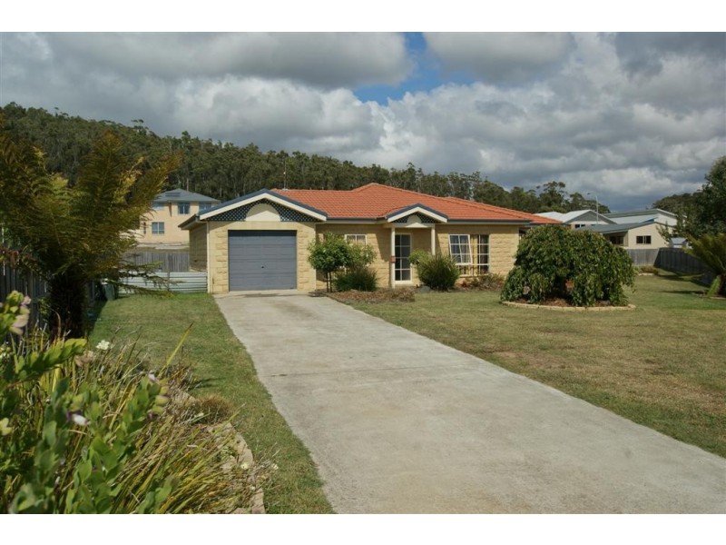 20 Banks Place, Turners Beach TAS 7315
