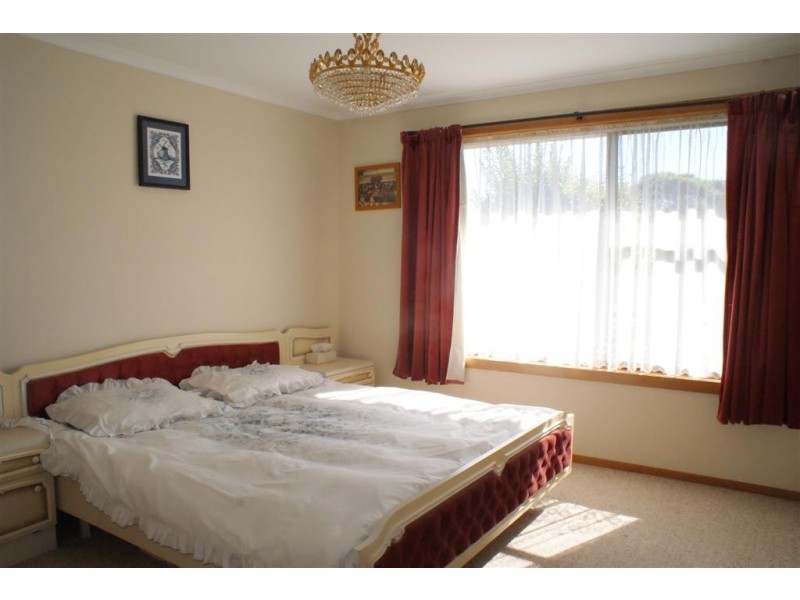 41 Ocean Drive, Ulverstone TAS 7315