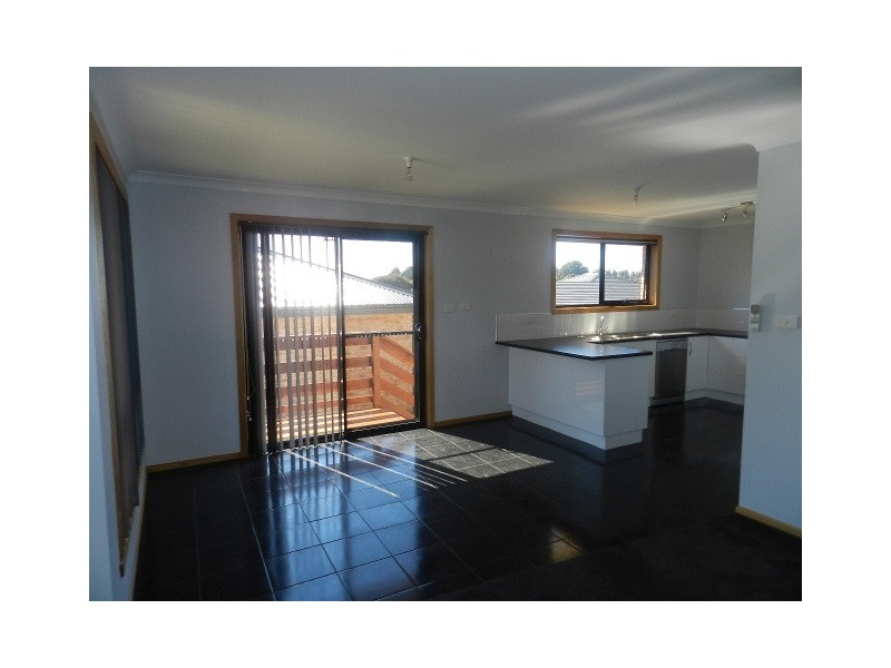 1/13 Berkshire Pde, Penguin TAS 7316