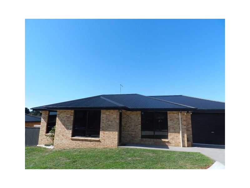 1/13 Berkshire Pde, Penguin TAS 7316